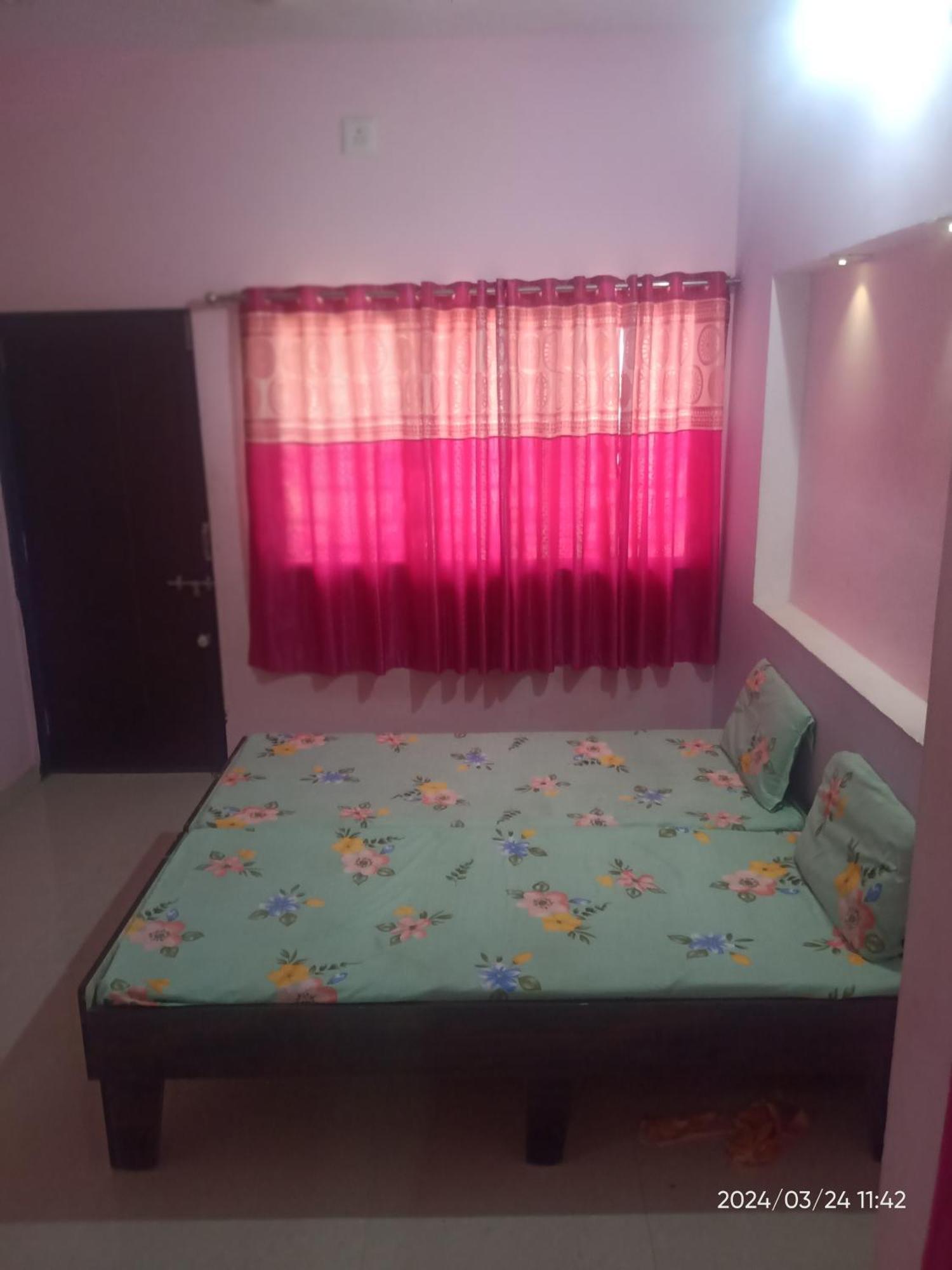 Dwarka Home Stay 2 Only Family Eksteriør bilde