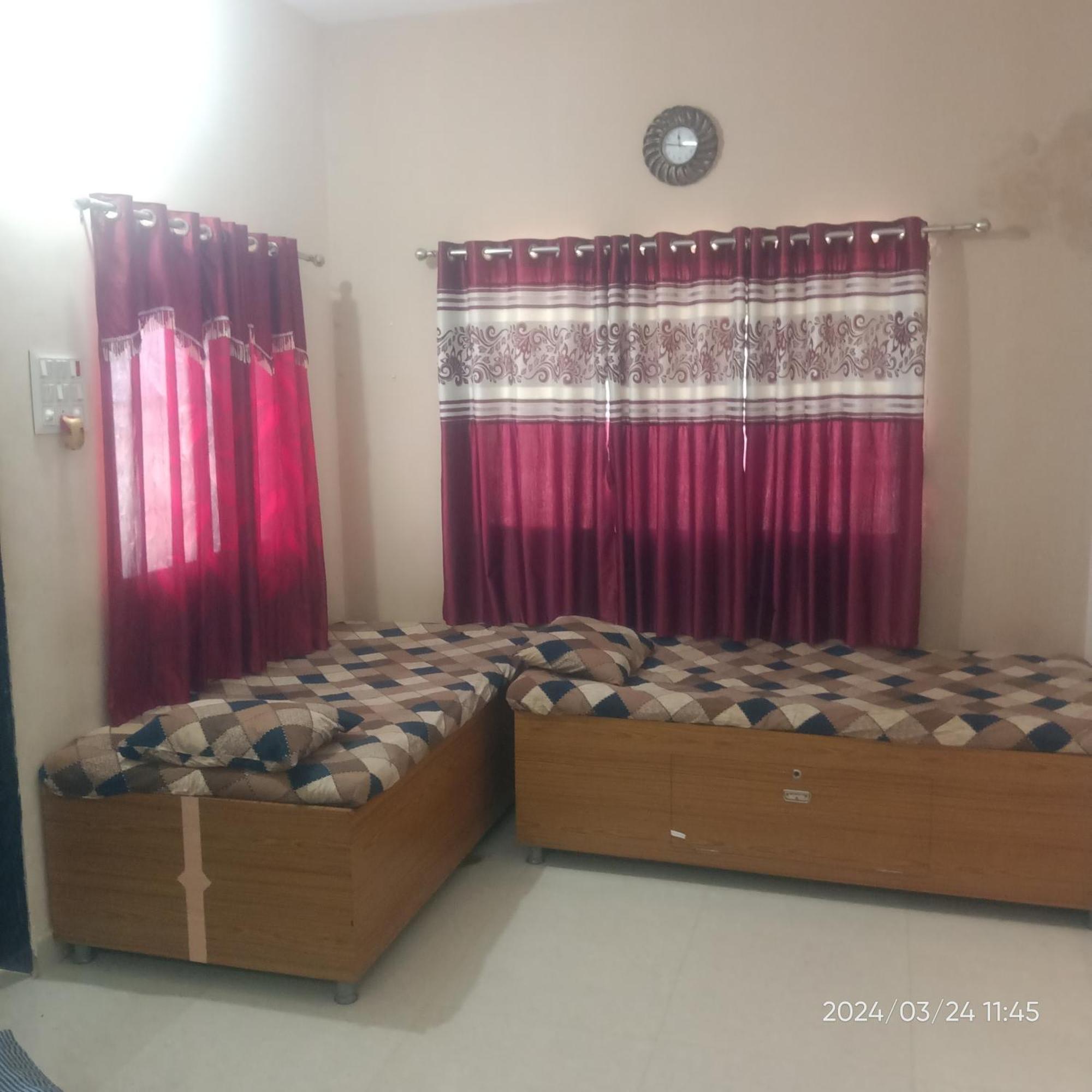 Dwarka Home Stay 2 Only Family Eksteriør bilde