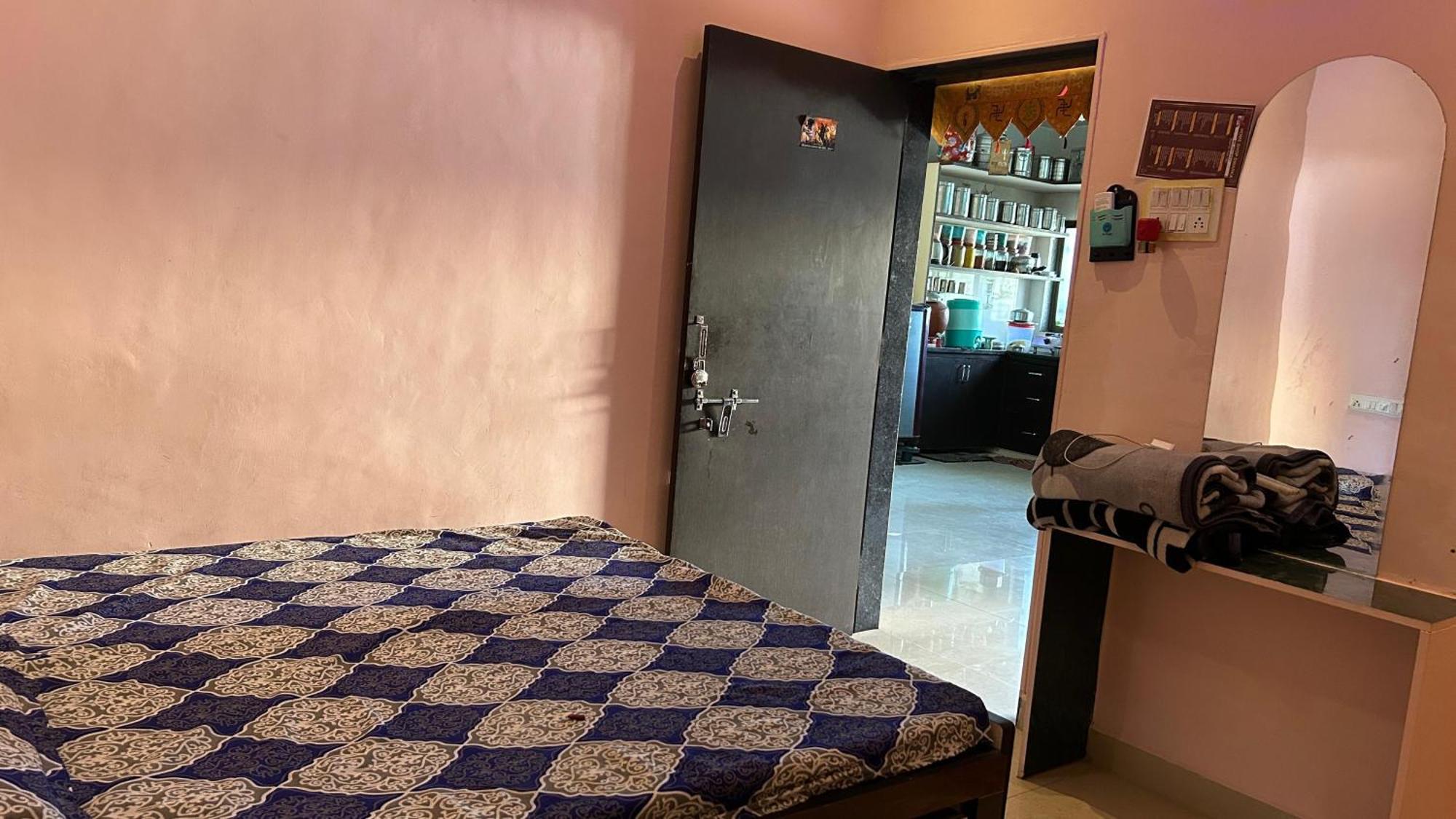 Dwarka Home Stay 2 Only Family Eksteriør bilde